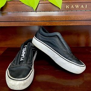 Platform limited edition Karl Vans